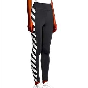 VIMMIA Leggings - Size XS, Black w Herringbone Stripe